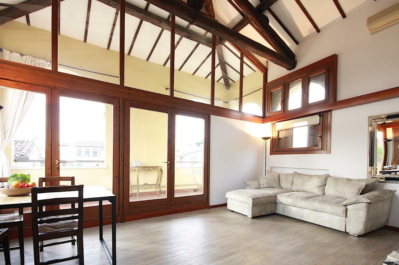 The Bright Nest Apartments ヴェローナ エクステリア 写真